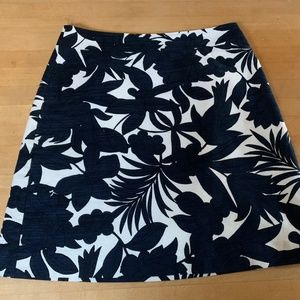 AT Factory skirt with floral print